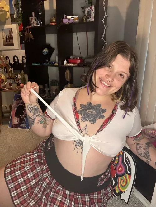 Raise your hand if you like tats!