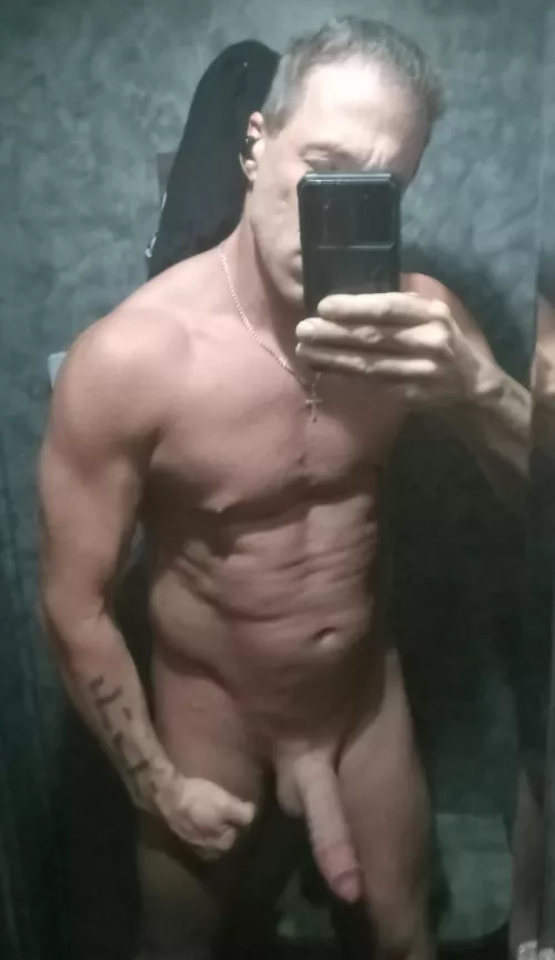 [46], 6', 186.1 lbs. Cutting. Lost 1.1 lbs this week. Abs incoming. 