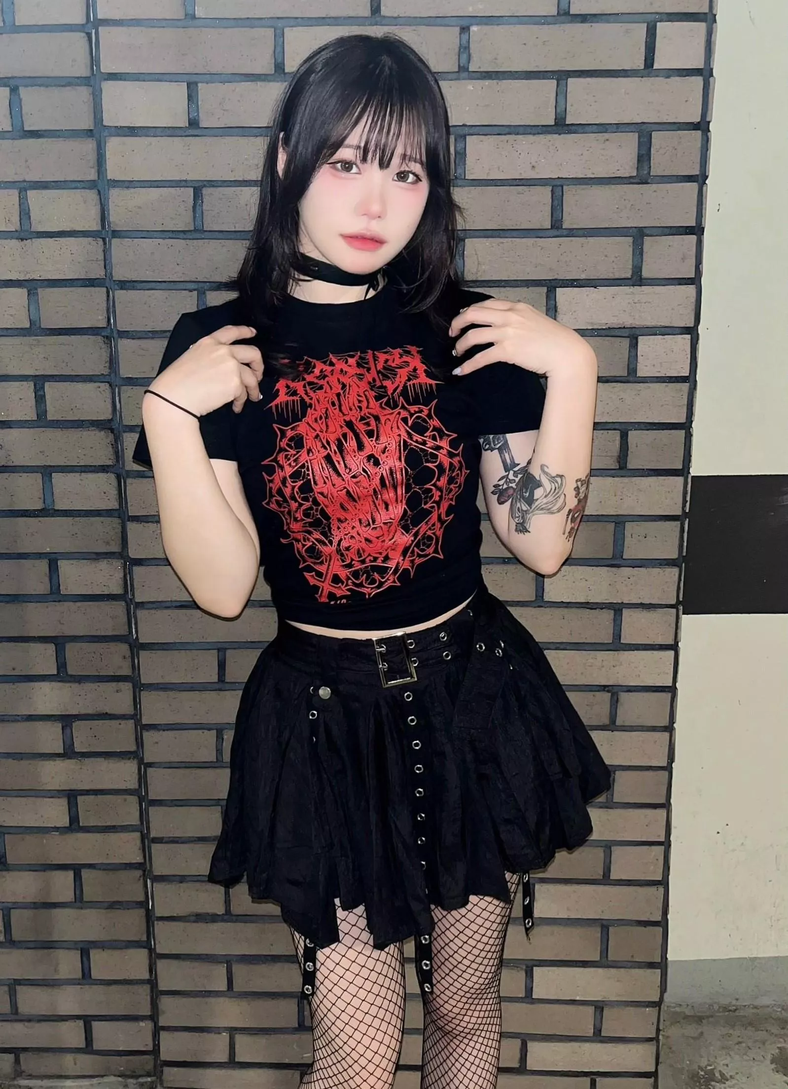 do u think the makeup makes me look goth?? :>