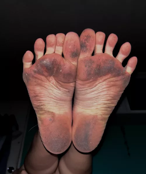 Get into position foot cleaner! oc