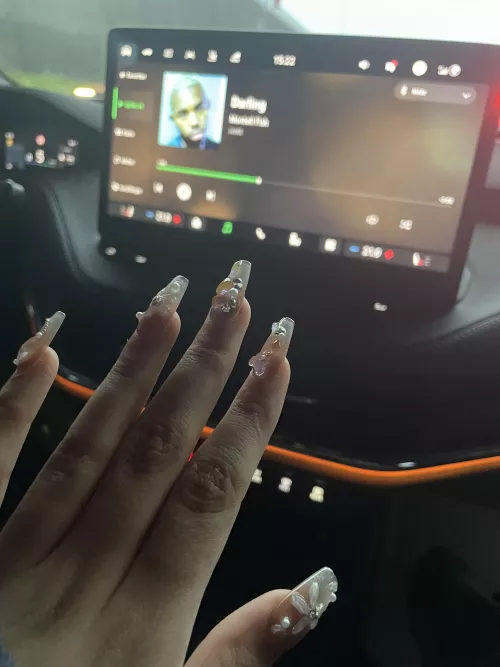 U wonder how these nails feel on your skin to bad u will never find out 