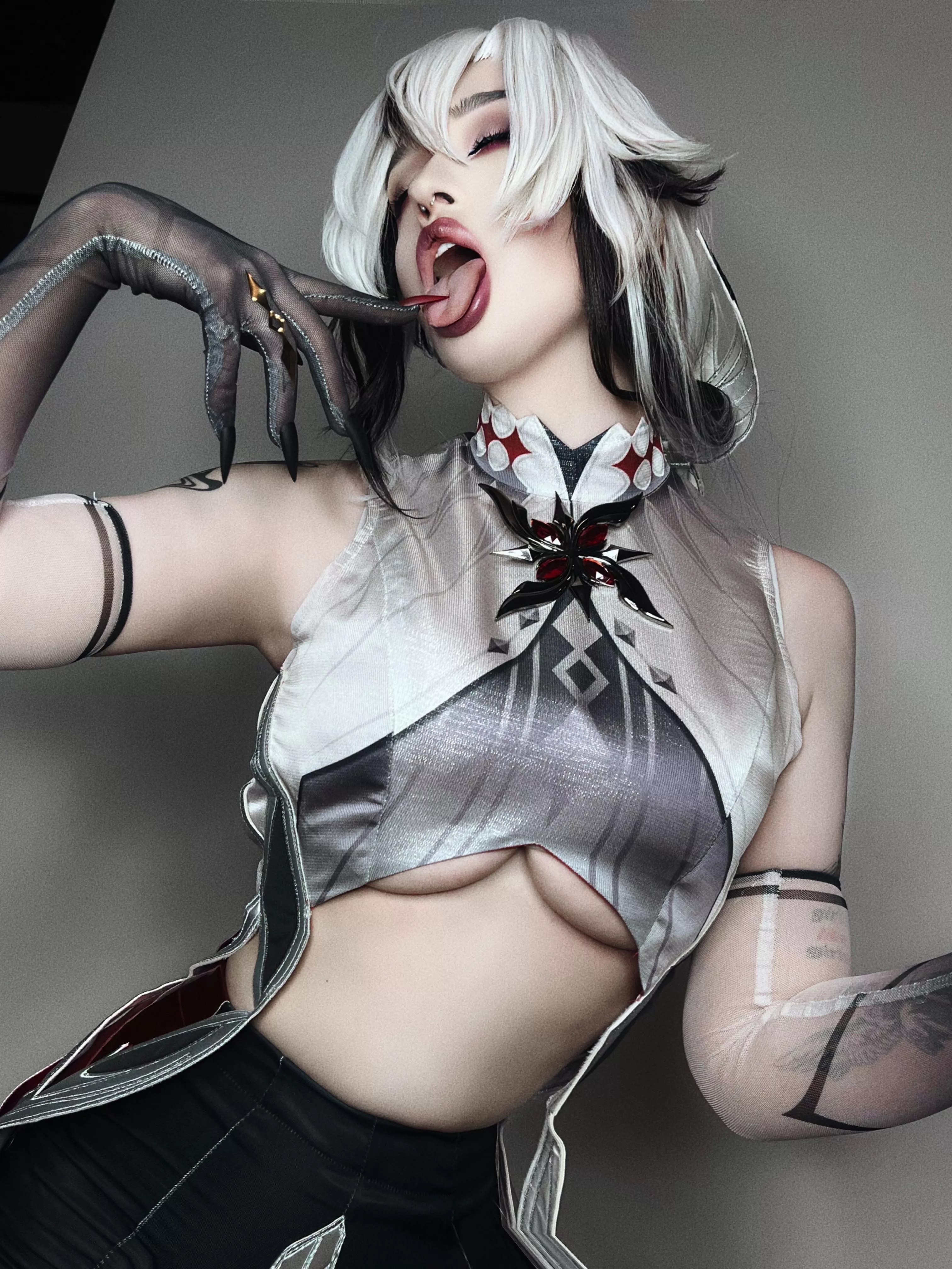 Arlecchino cosplay by Sooyoungg