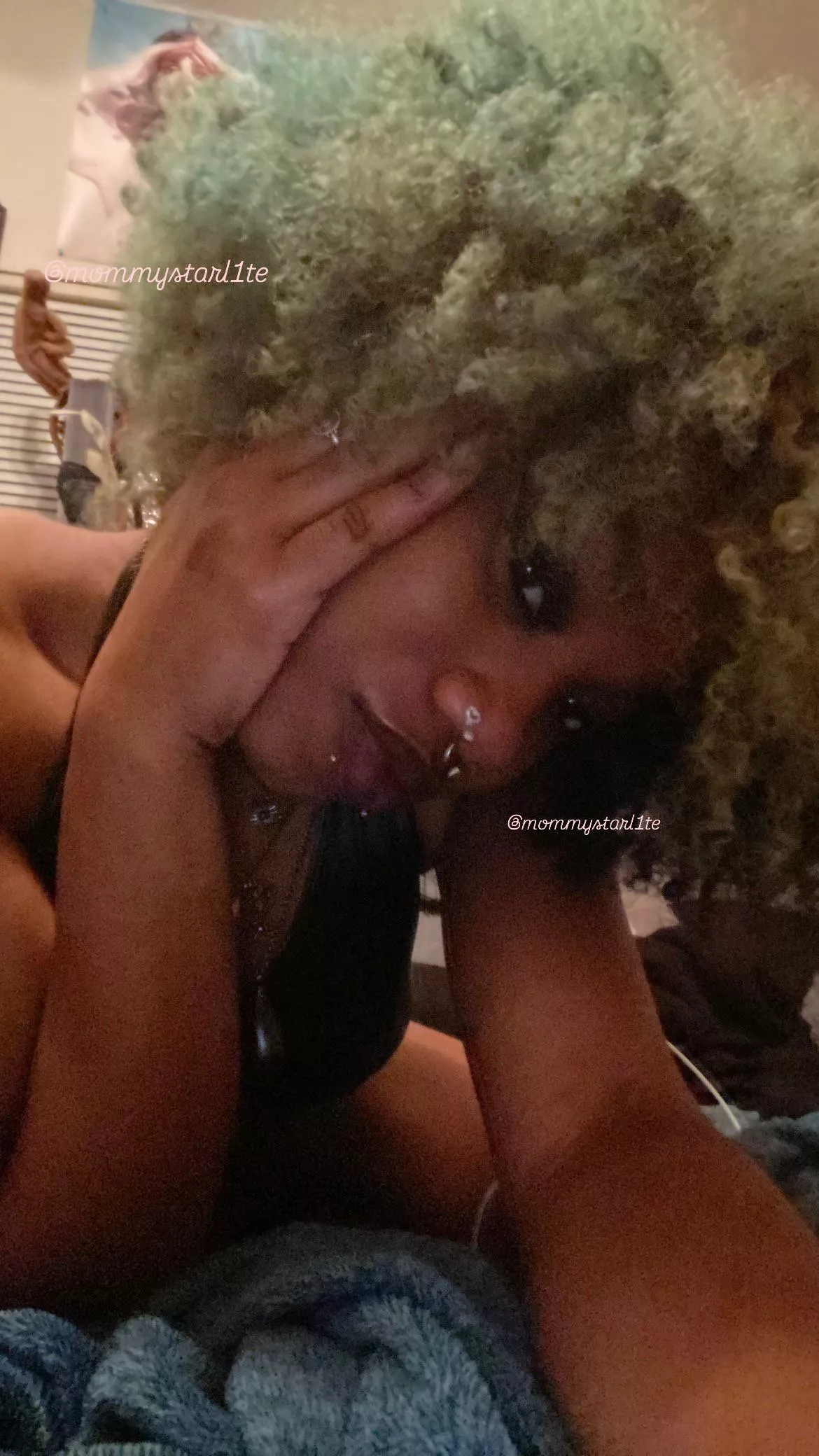 Oh beta boy, come hereeee. I have a collar written with your name (Dahlia's 𝓑𝓲𝓽𝓬𝓱) 