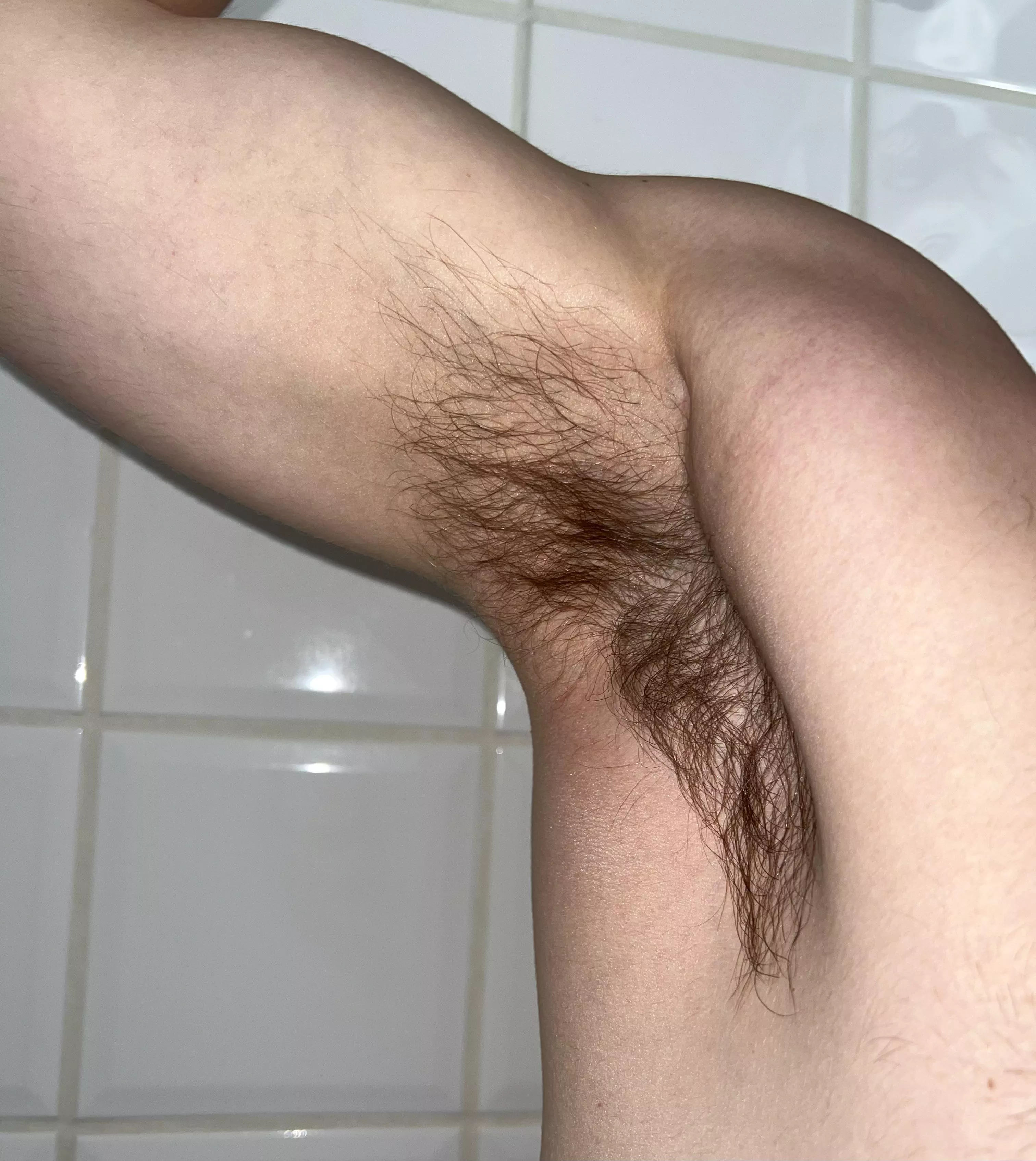 Post gym pits smell like heaven 🤤✨