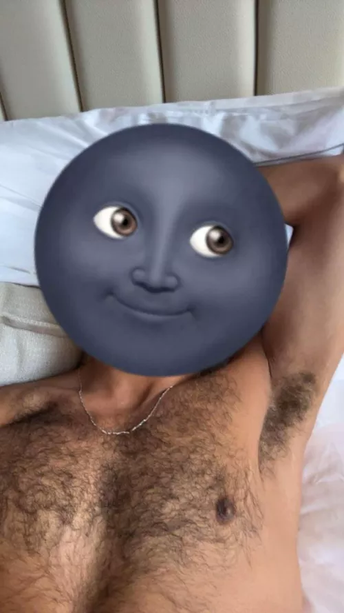 Wanna sniff lil bro? Hmu 