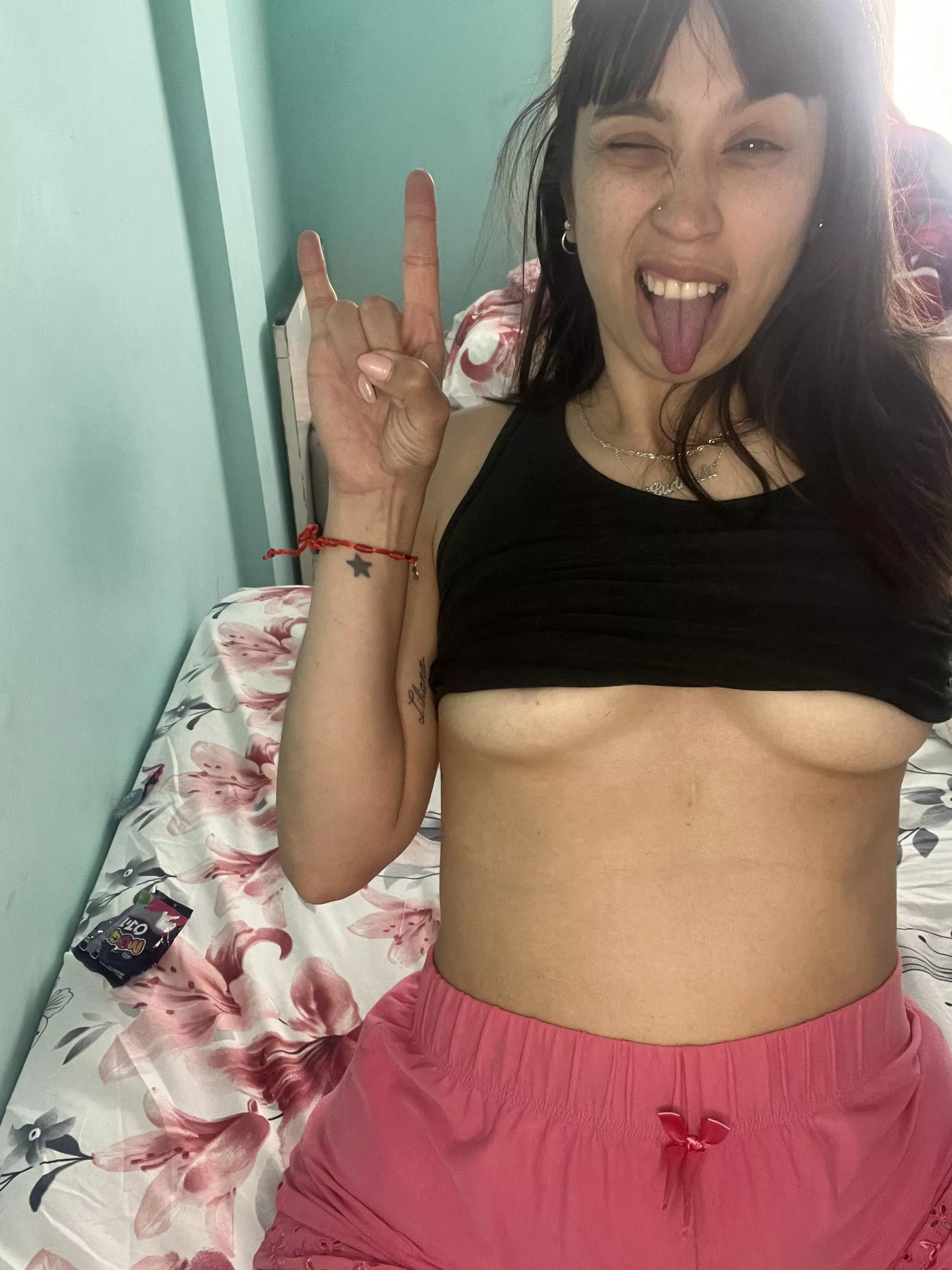 You like being cuckold and you know it 🤘🏼