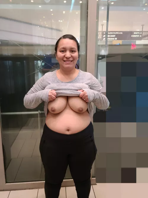 Happy Friday! Hopefully you recognize the mall! 