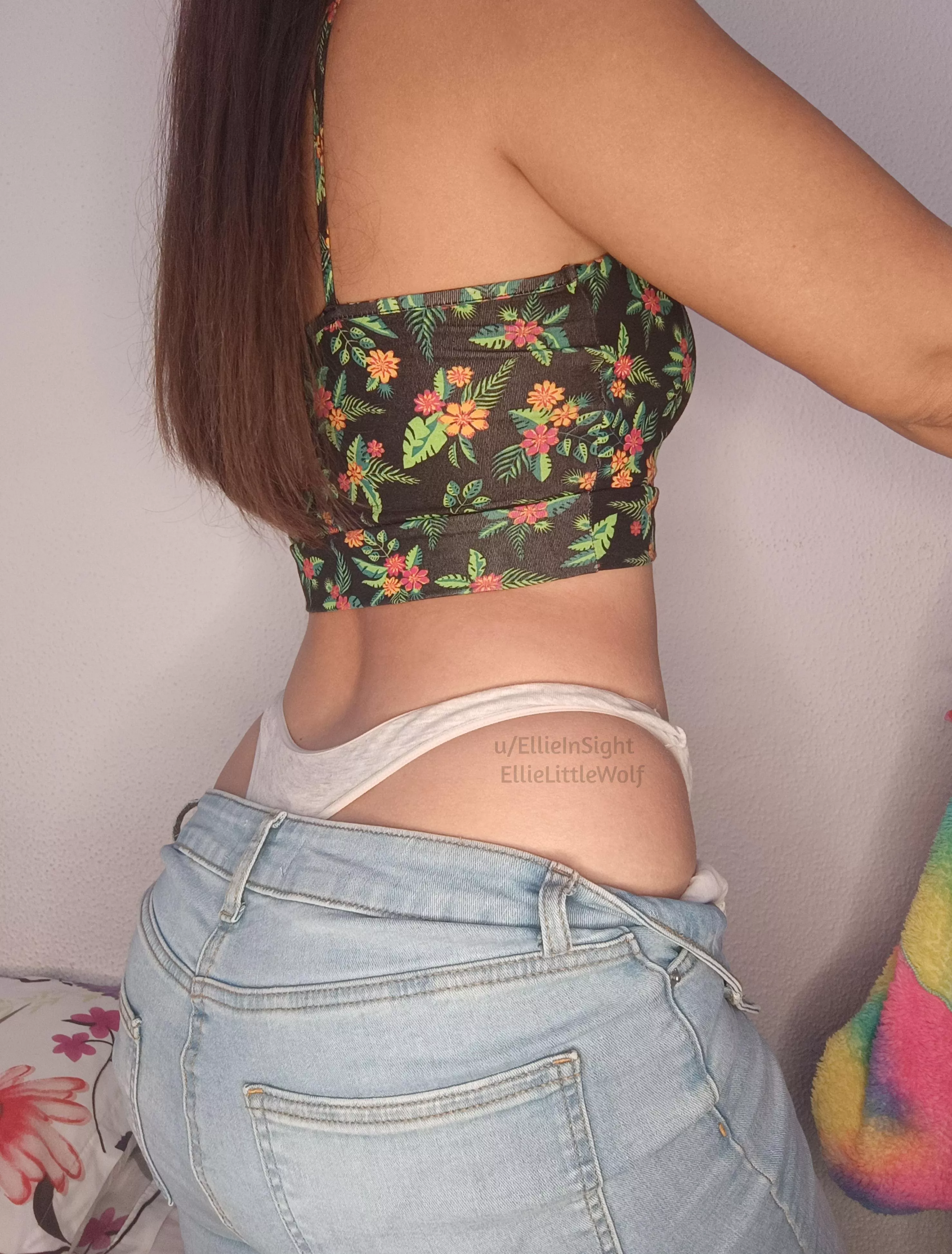 Showing off my best assets in a subtle way