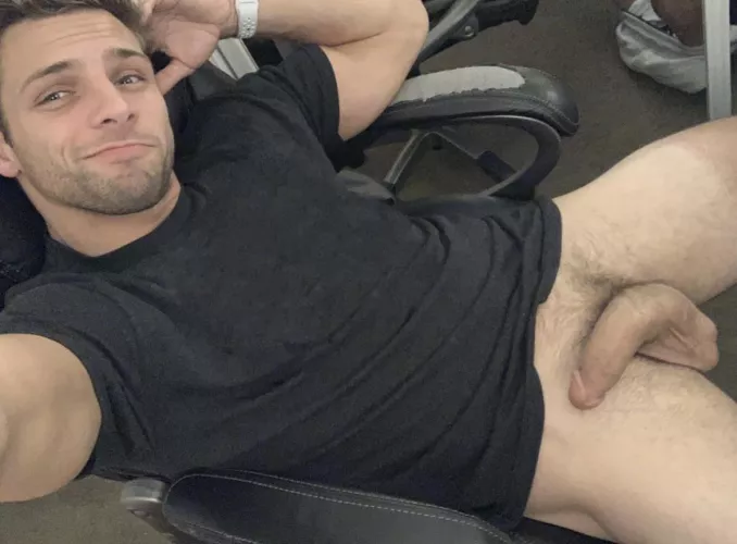 (27) hello there😉