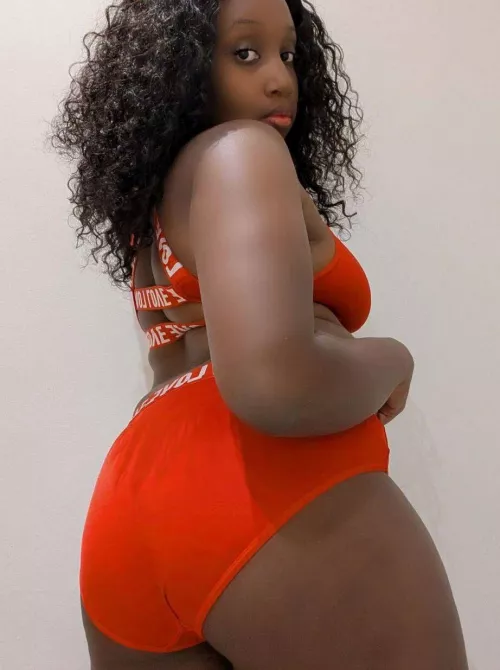 My tight ass is ready for a creampie.