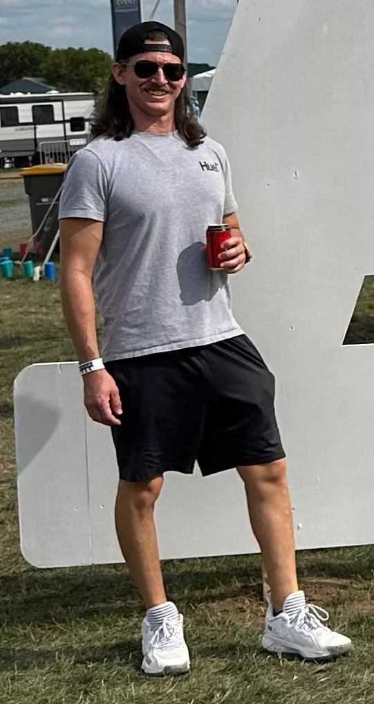 35 [M4F] Virgin Voyages JAN 31-FEB 5 Valiant Lady