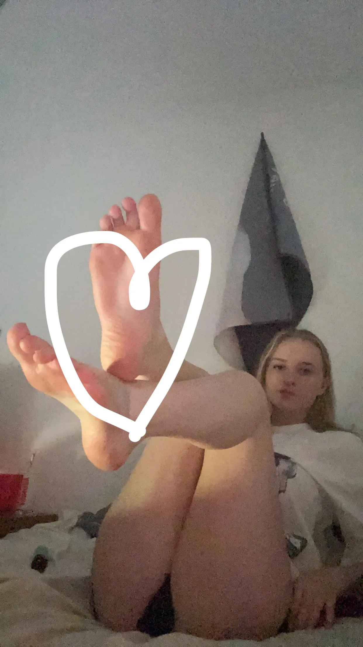 Doing feet vids for $10 only tonight! Message me if your interested x [oc]