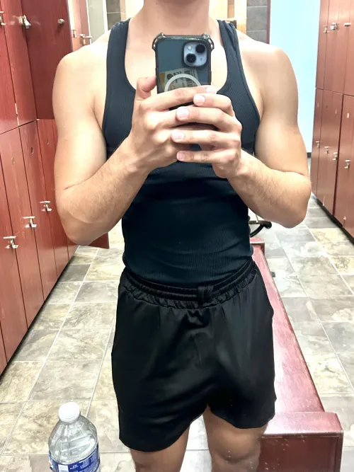 got so many stares today at the gym, idk why 