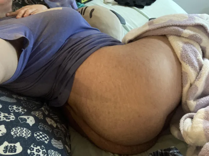 Is this ass worth a slap?