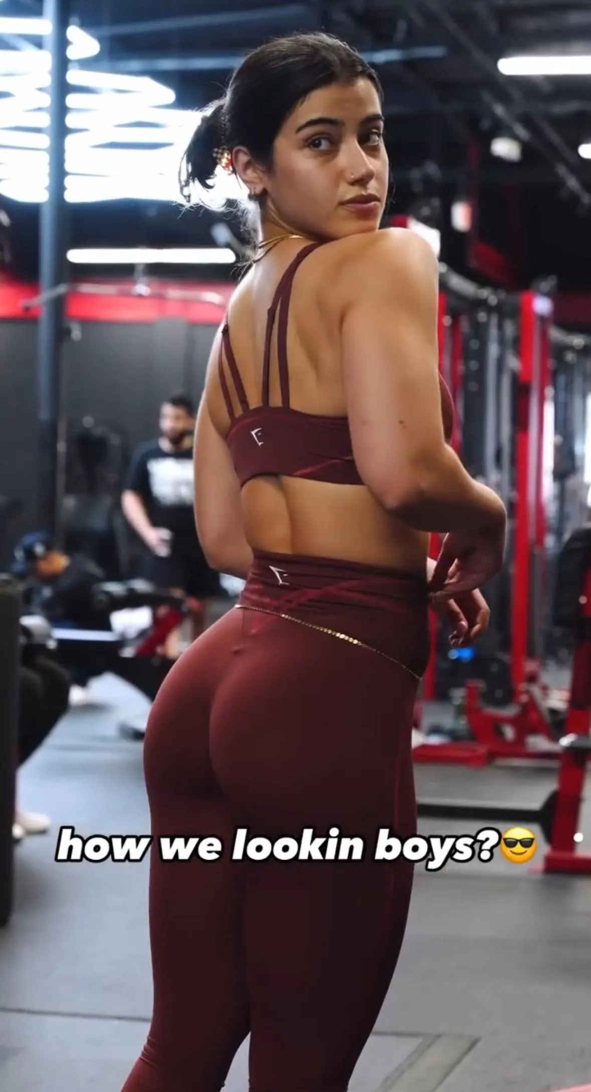 NEED a bud to stroke to her with