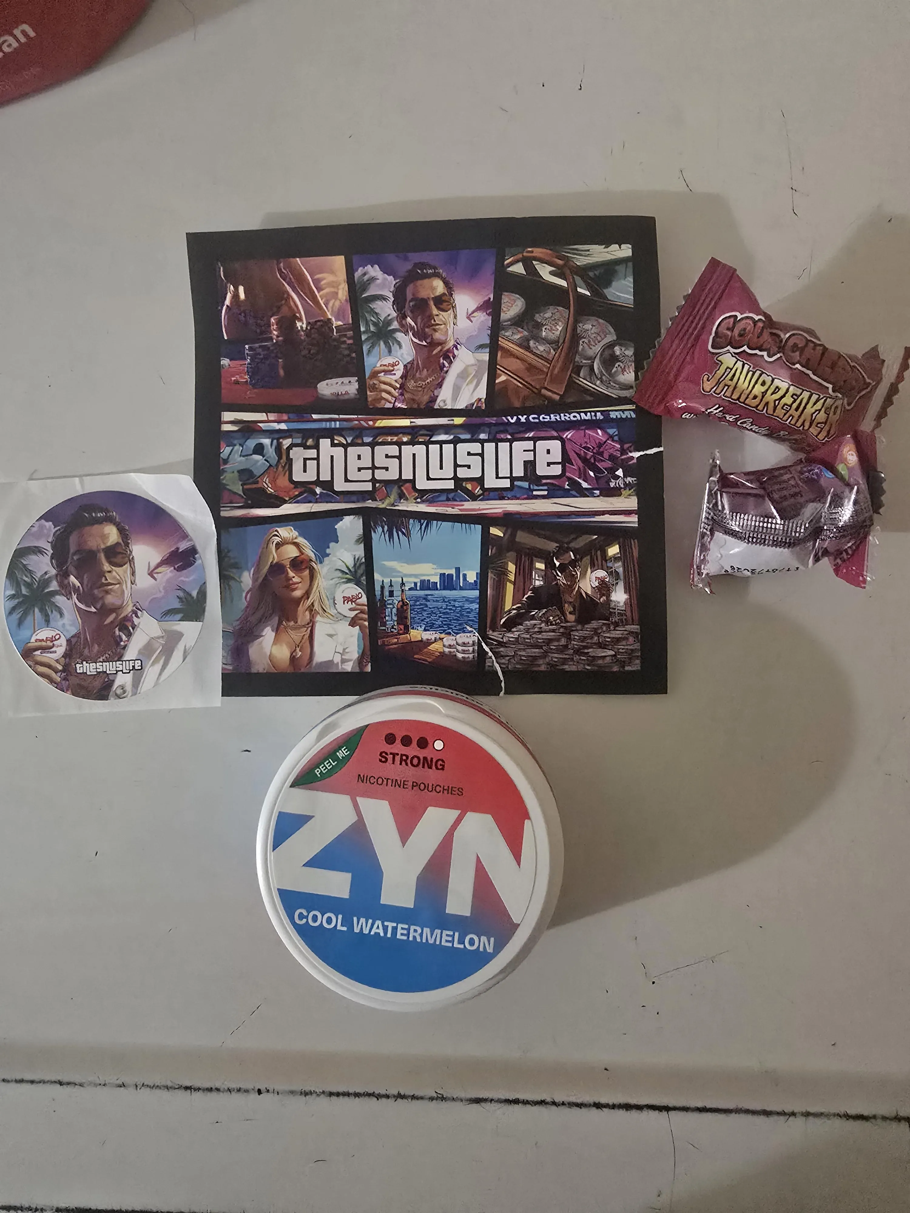 Ordered from TheSnuslife