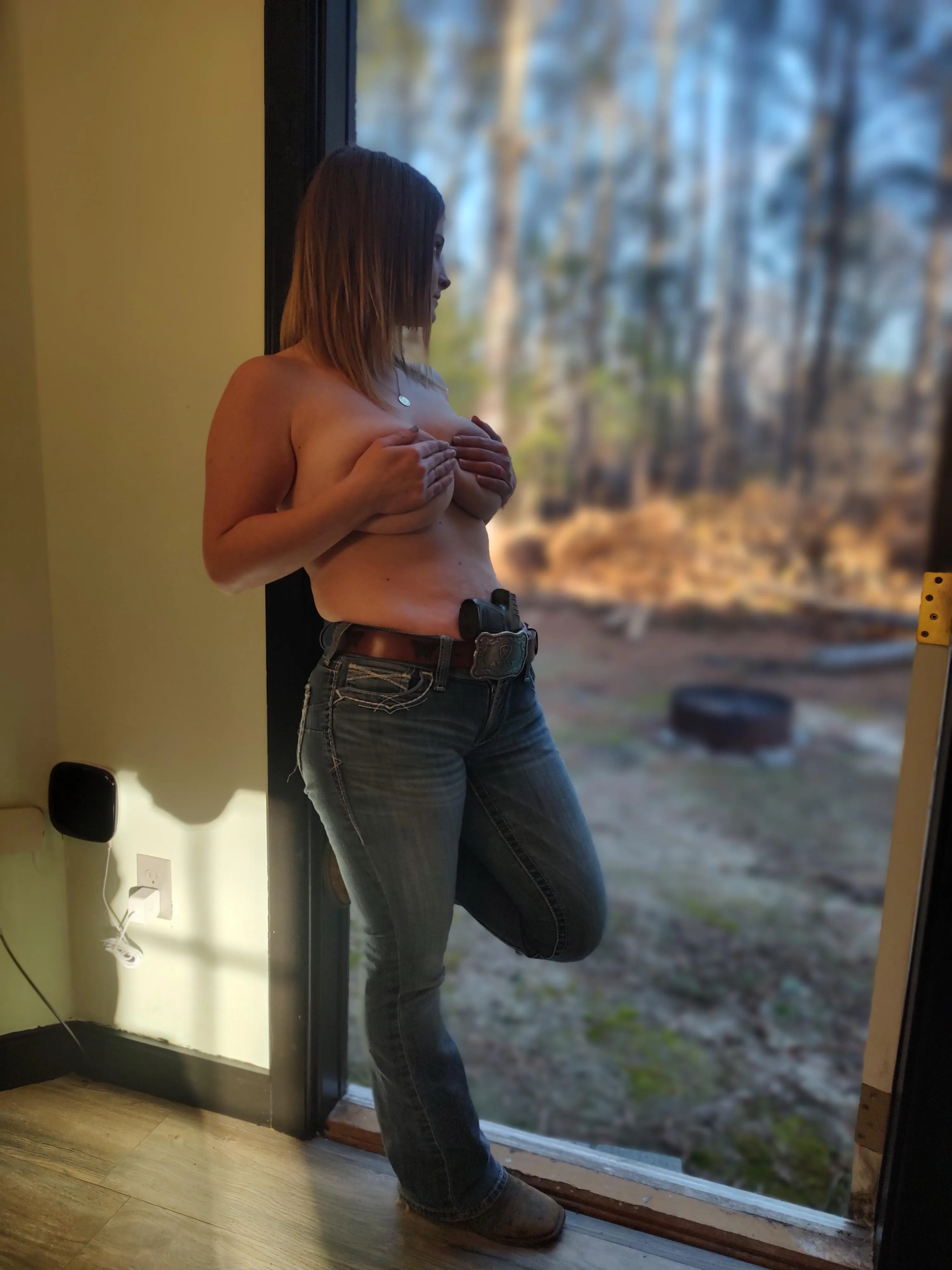 Square toes, boot cuts and massive tits, what's better 