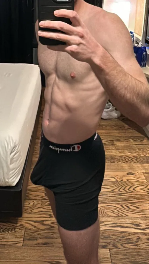 30M, 5’11, 165 lbs, fit. In NYC for the day. Looking for MFM or a hotwife.