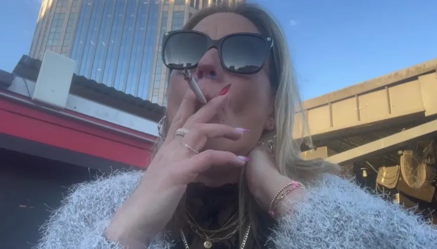 Cougar Loves Smoking Everywhere She Can.....Did you see me in Nashville?