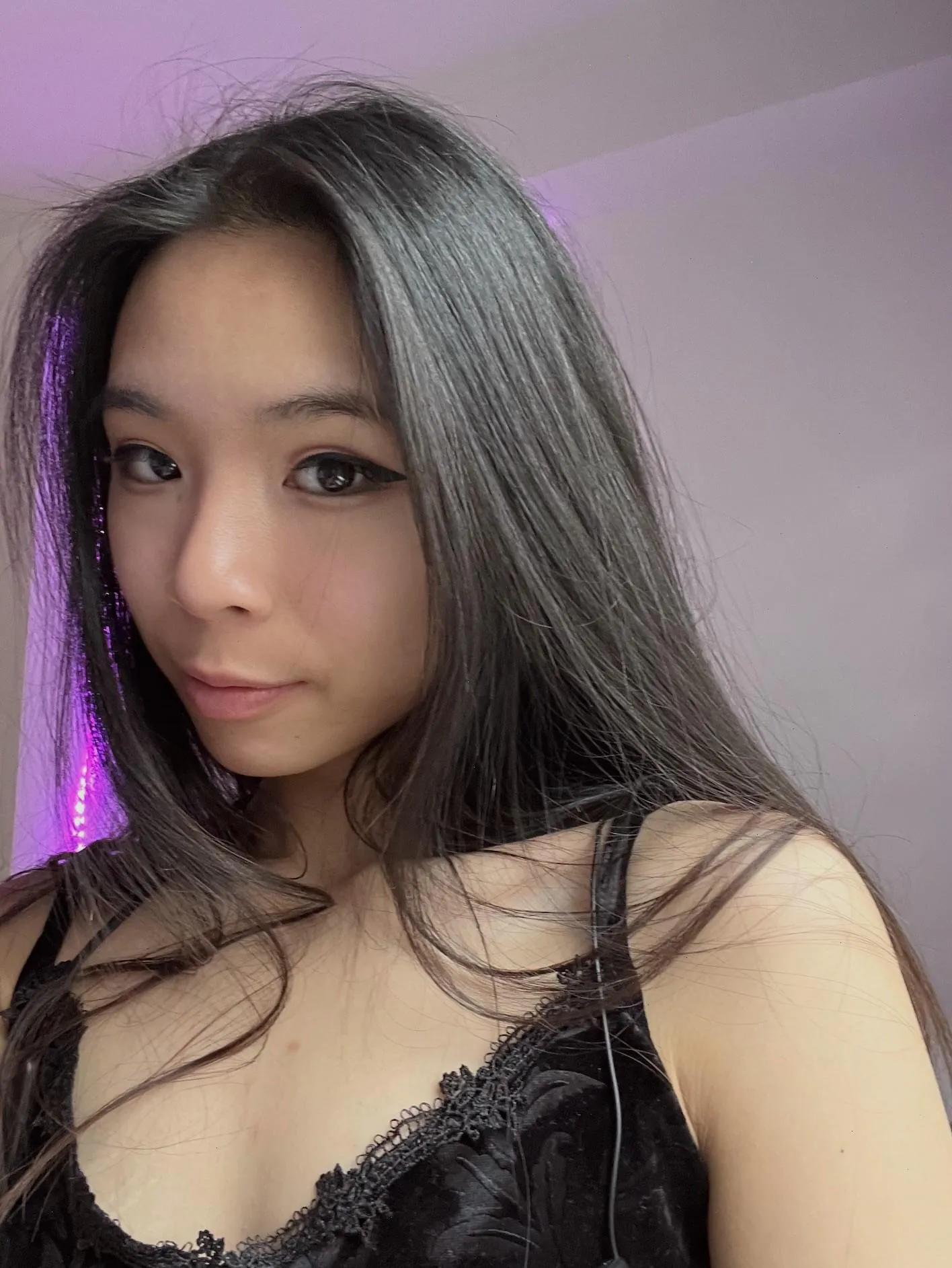 Did you imagine that a beautiful girl like me goes to the gym?