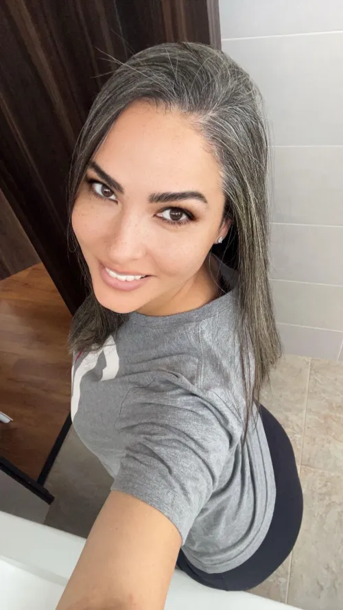 F41 mom and Spanish teacher 