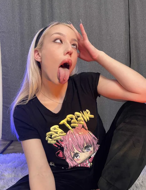 Imagine your boner on this pale face