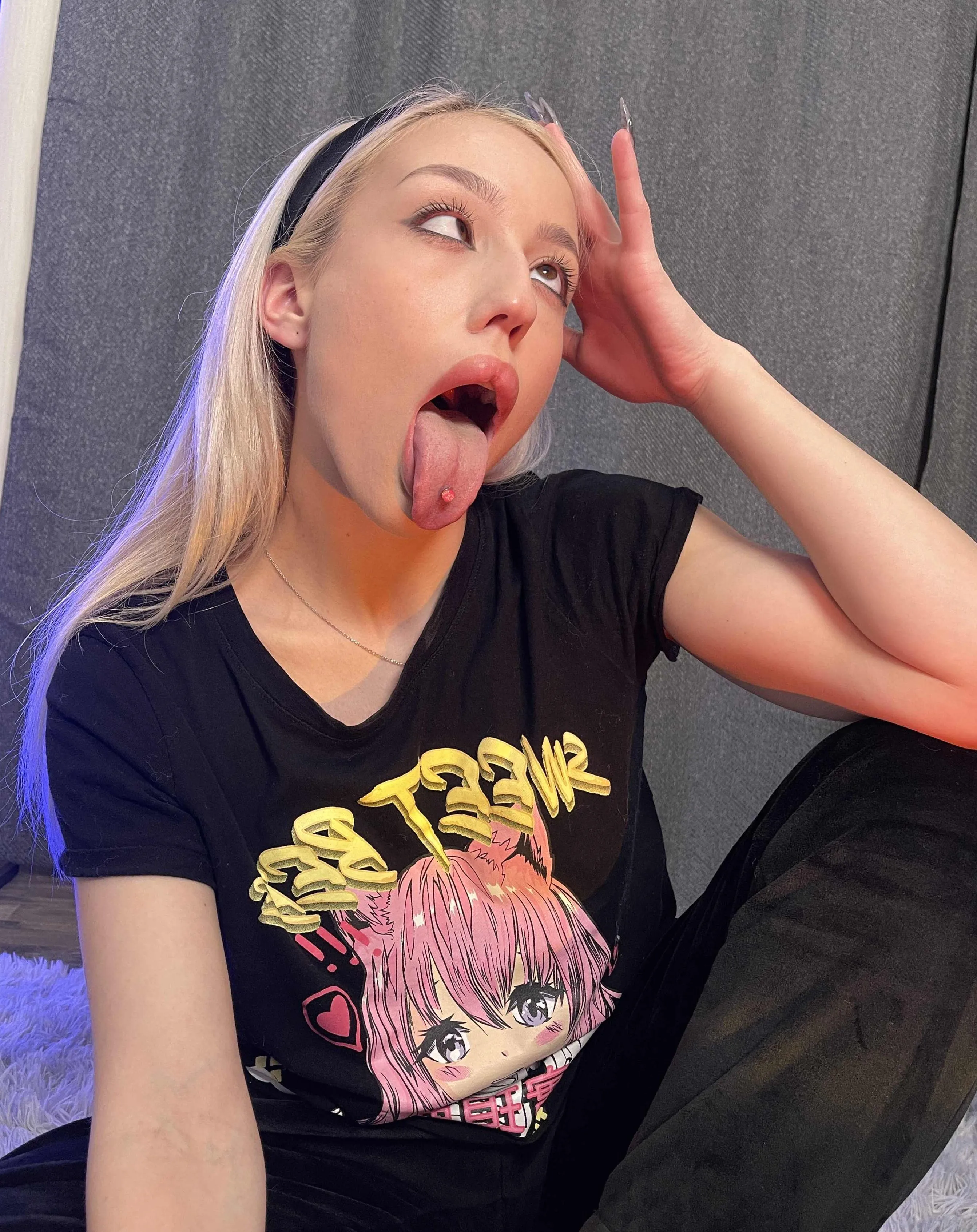 Imagine your boner on this pale face