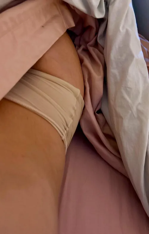 It’s cold outside, but it’s warm in here. 53 (f)