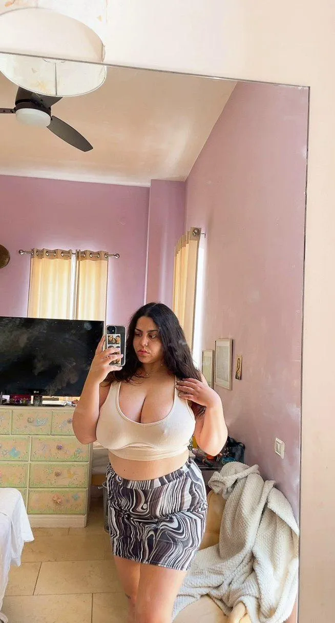 Please eat me before fuck. .