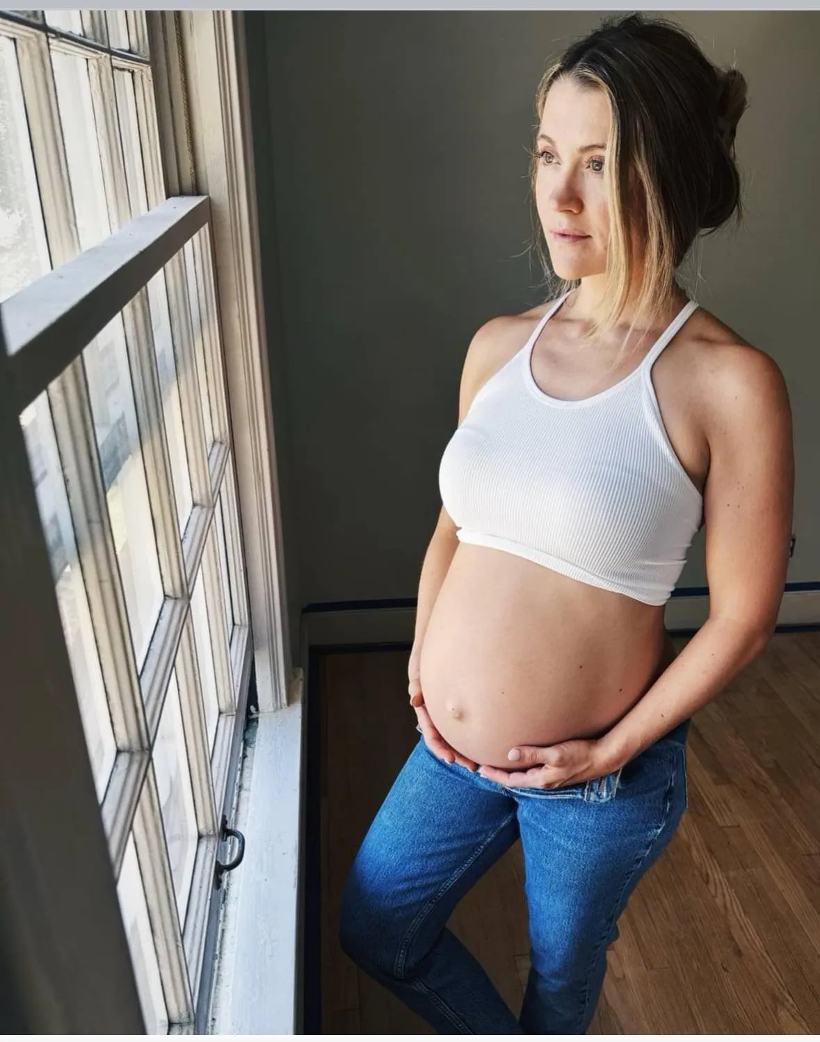 She can’t hide them 