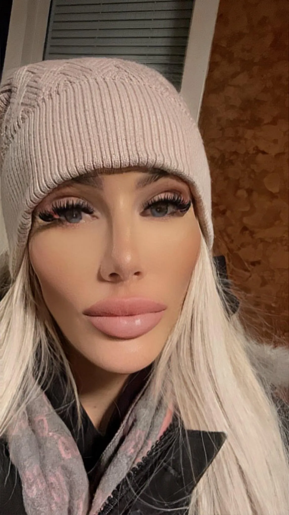 wanna kiss me and make it better