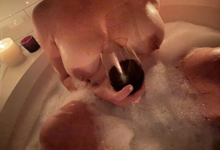 All Sexy Moms are in need of some R&R and a bottle of wine 