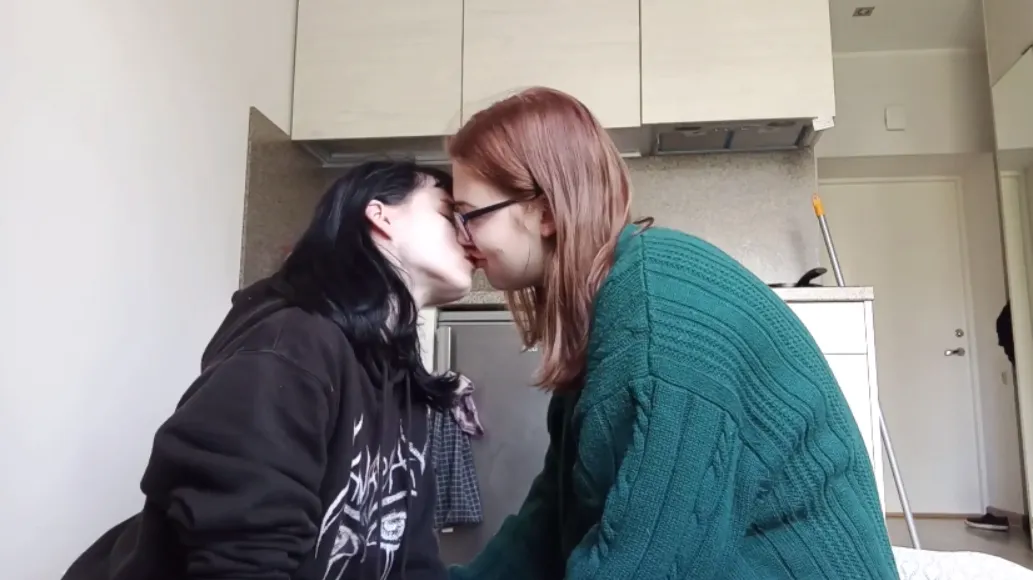 [G/G] - Swallow her spit - 494