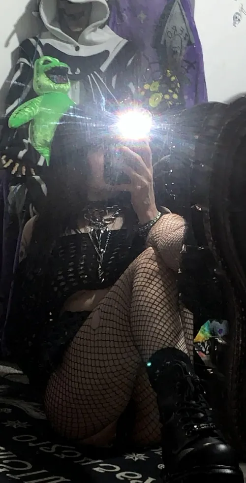 Goth girl misses you