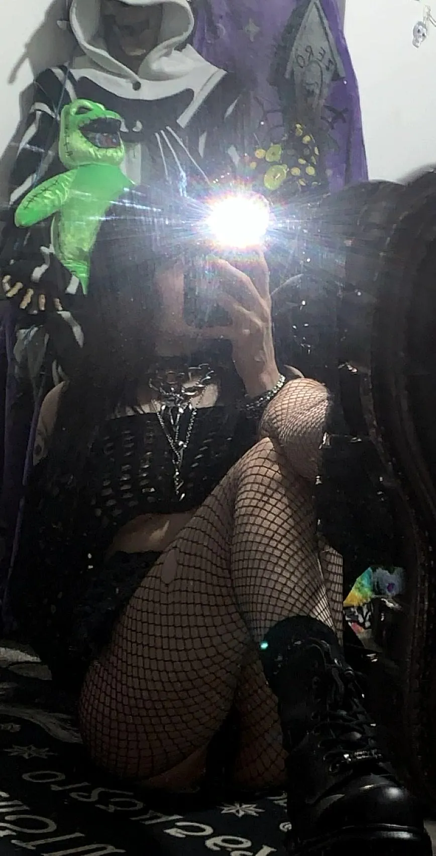 Goth girl misses you