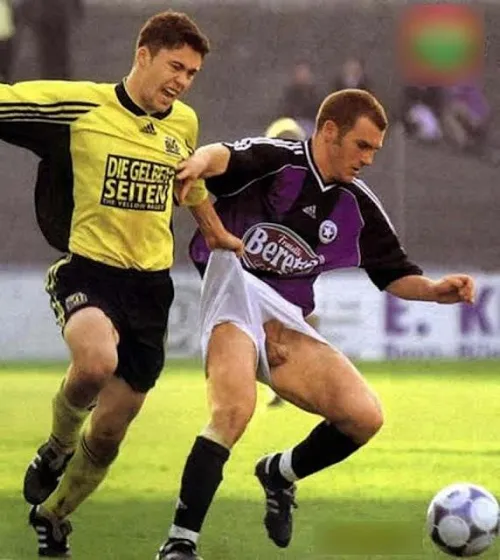 If I were a footballer I would wear briefs or jockstraps, because accidents like this can happen.