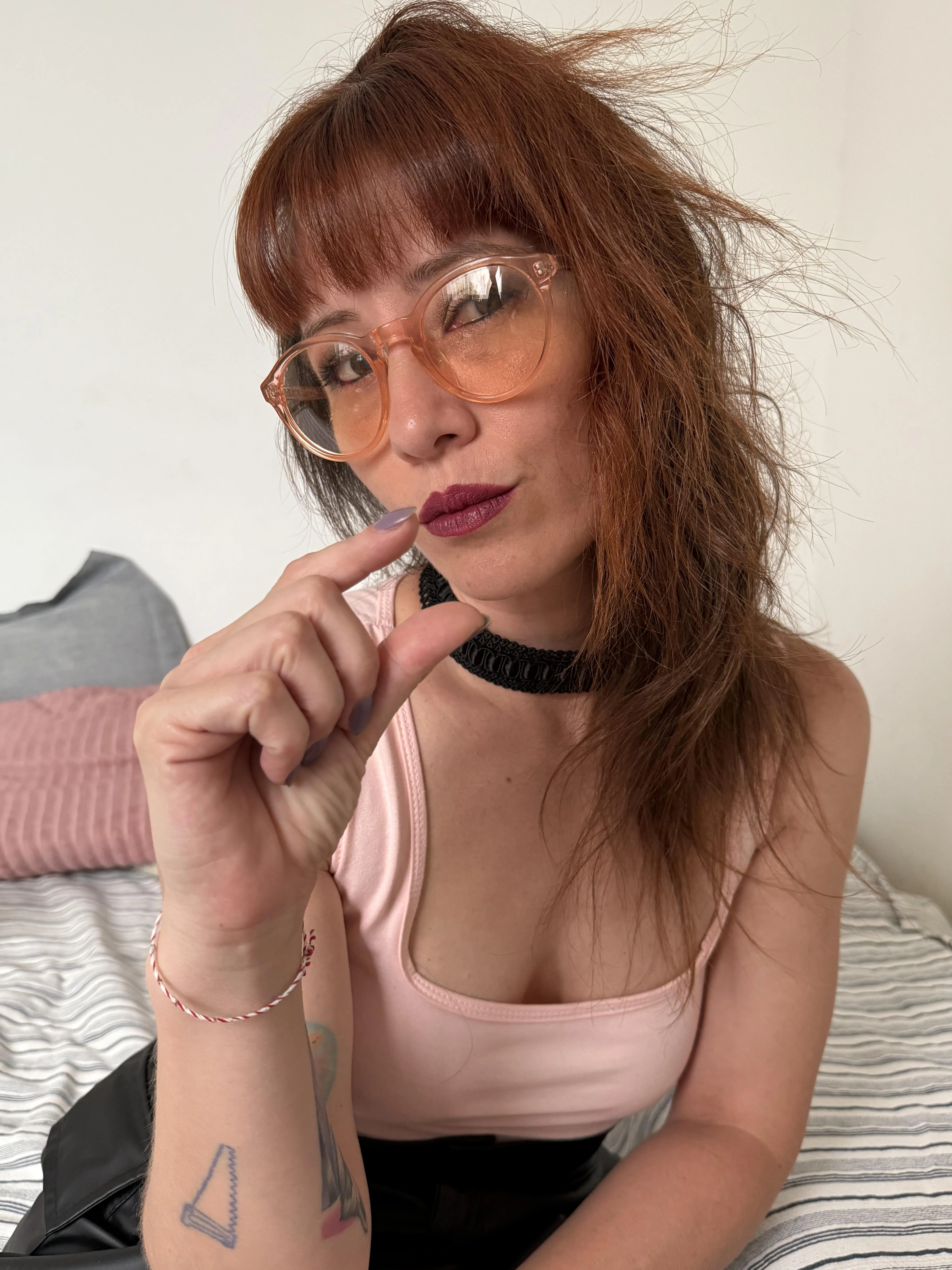 I'm amused by small cocks like your brain.. The perfect time to make me smile has come 