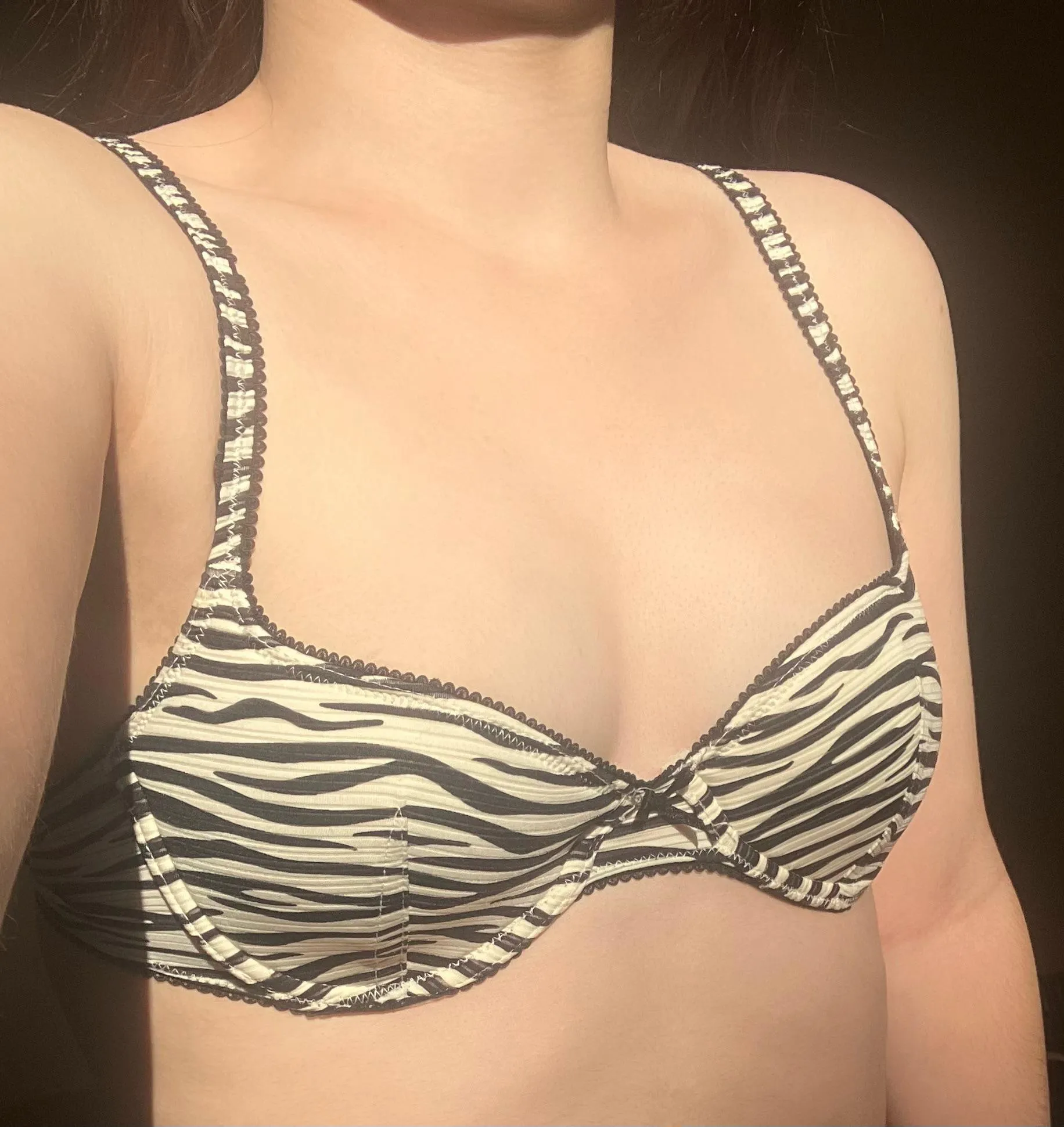 love an animal print bra 