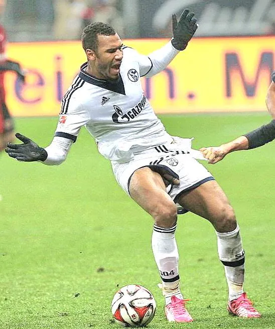 The Cameroonian footballer Éric Maxim Choupo-Moting showed us his big cock.