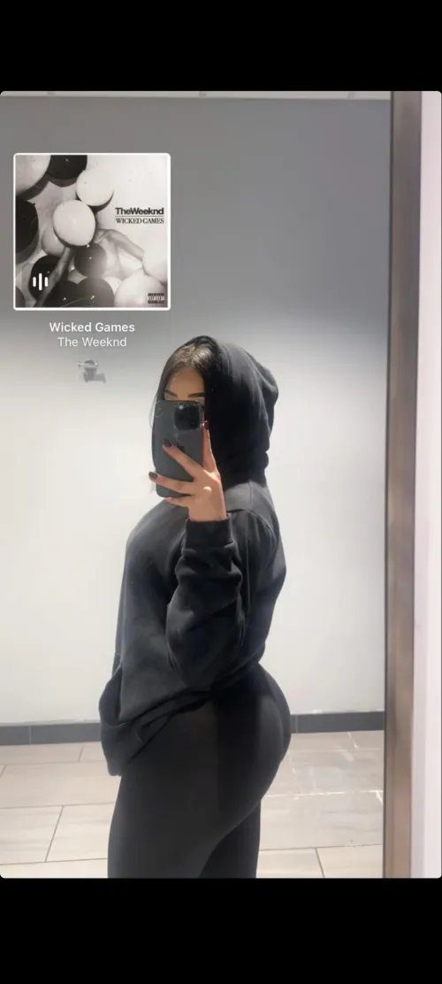 Todays femboy gym fit ate and left NO crumbs. 