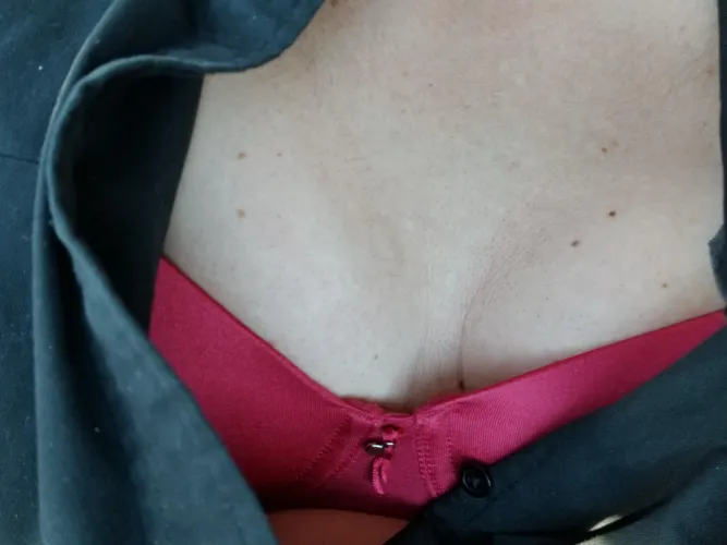 Who else loves a good push-up bra???