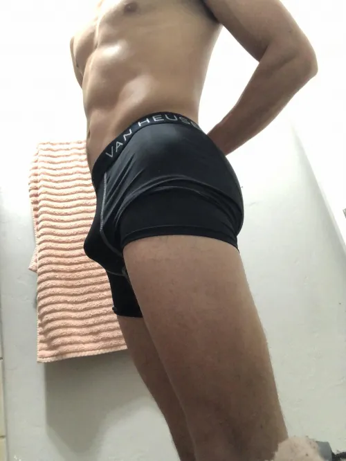 [20] Need a stud like me