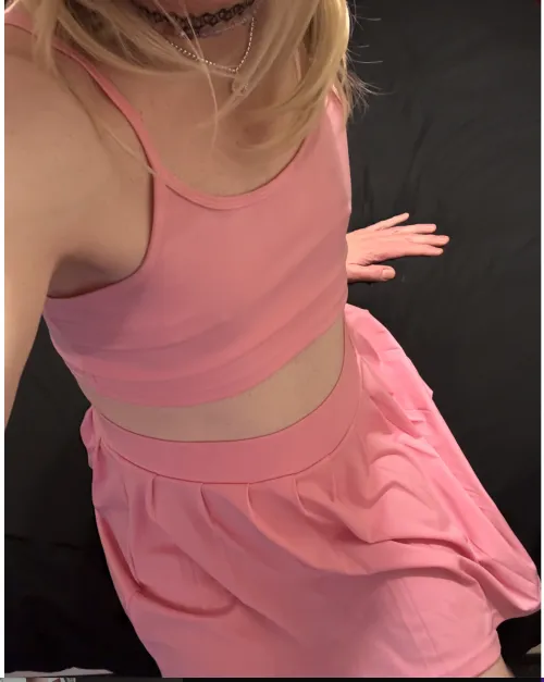 48 [818] CD4M. North Hollywood White CD looking for a FWB Daddy, 50's and over. I love playing Daddy's little girl. 