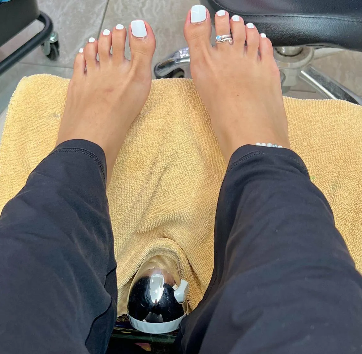 anybody likes toe rings?