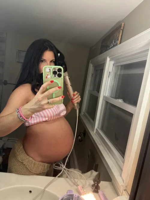 I like the preg version of me best