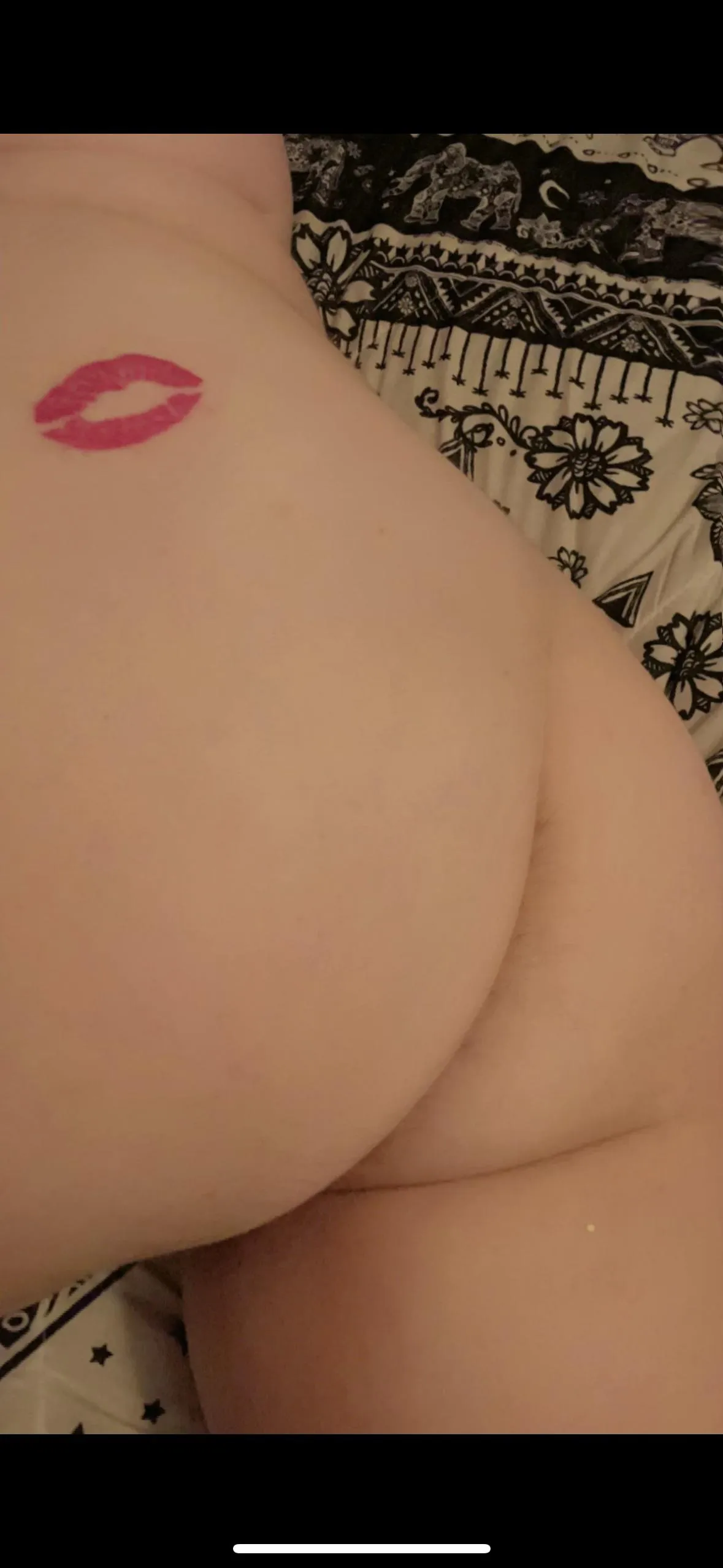 Mark this ass up (F)