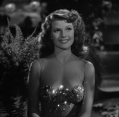 Rita Hayworth (1942).