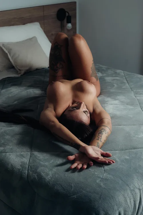 You like fake tits? 300 cc