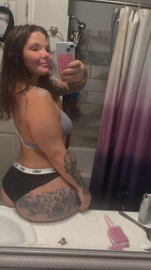 Anyone down to make content together? Willing to travel .  18f