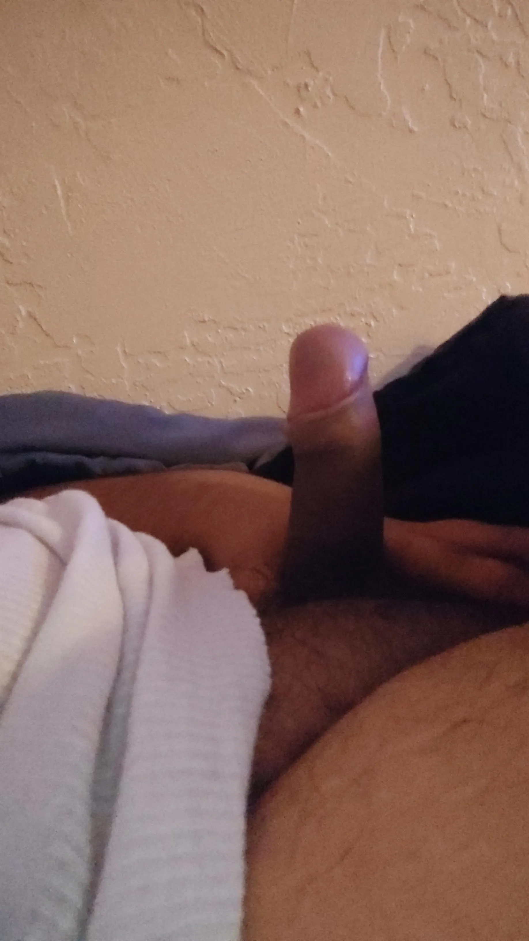 Feeling super horny rn [18]